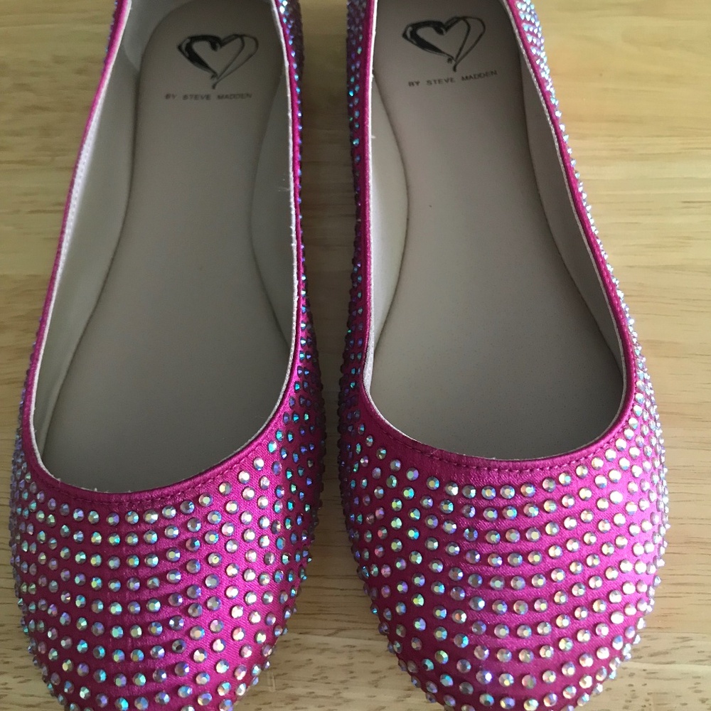 BRAND NEW STEVE MADDEN SPARKLY FLAT IN PINK